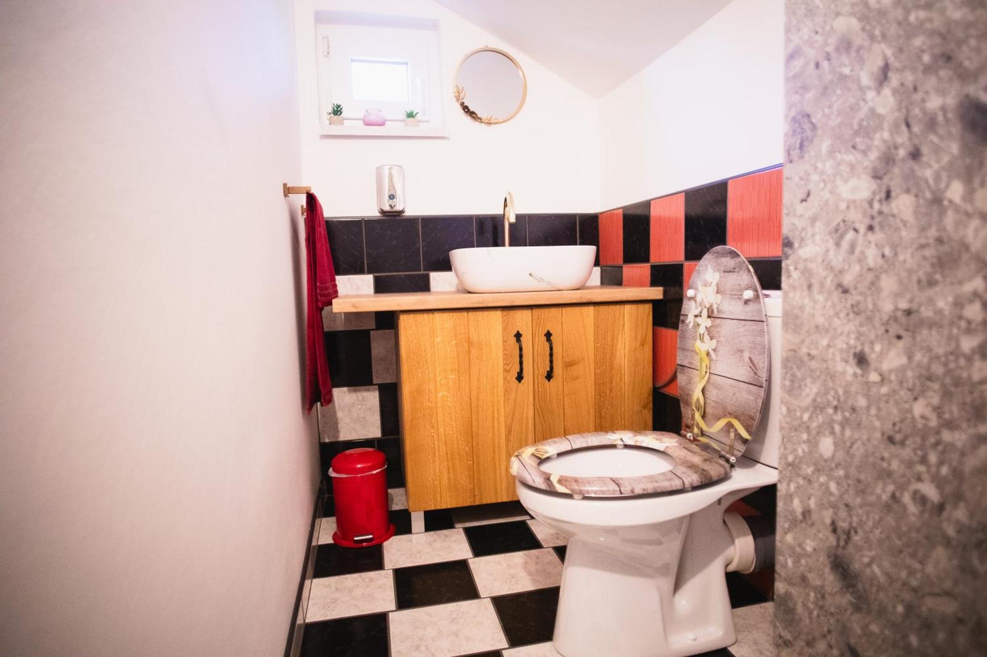Kuca Za Odmor Jurino Gnijezdo Appartement Jarki Horvaticevi Buitenkant foto