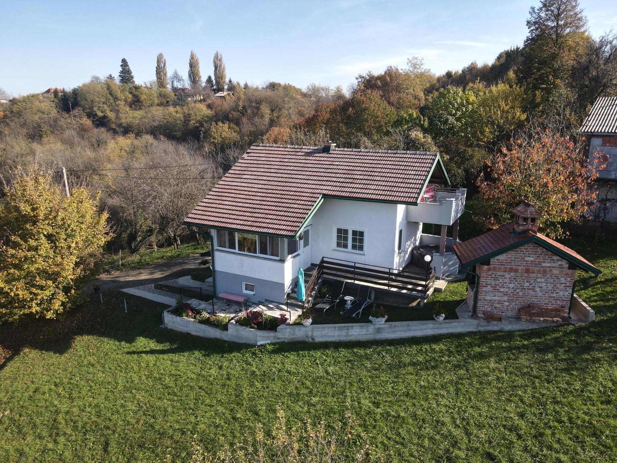 Kuca Za Odmor Jurino Gnijezdo Appartement Jarki Horvaticevi Buitenkant foto